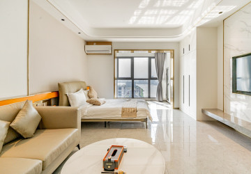 45 Sqm Studio Condo For Rent - Wealth Mansion, Chroy Changvar, Phnom Penh thumbnail