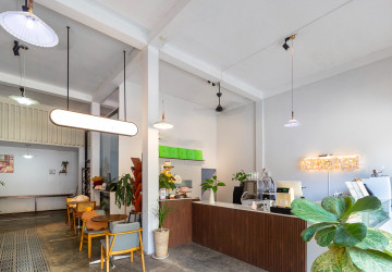 1 Bedroom Shophouse For Rent - Svay Dangkum, Siem Reap thumbnail