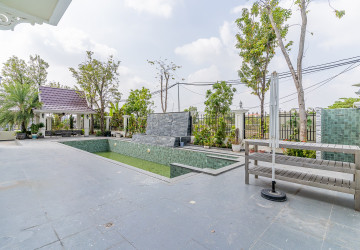 7 Bedroom Villa For Rent - Sen Sok, Phnom Penh thumbnail