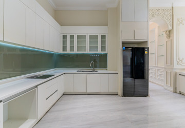 7 Bedroom Villa For Rent - Sen Sok, Phnom Penh thumbnail