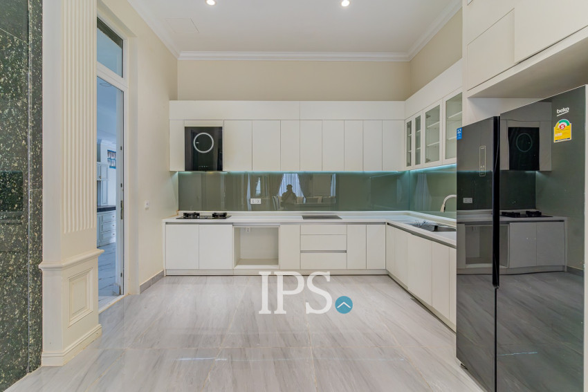 7 Bedroom Villa For Rent - Sen Sok, Phnom Penh