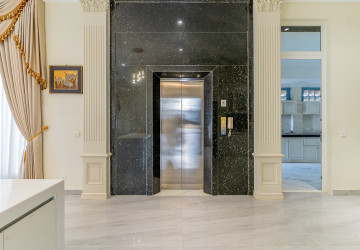 7 Bedroom Villa For Rent - Sen Sok, Phnom Penh thumbnail