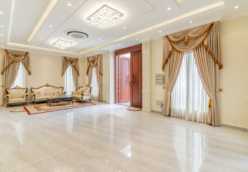7 Bedroom Villa For Rent - Sen Sok, Phnom Penh thumbnail