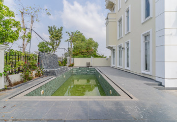 7 Bedroom Villa For Rent - Sen Sok, Phnom Penh thumbnail