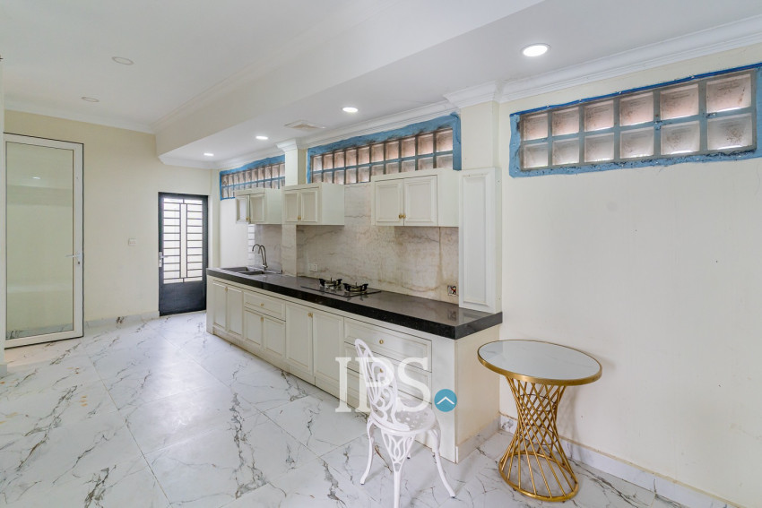 7 Bedroom Villa For Rent - Sen Sok, Phnom Penh