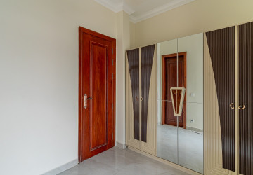 7 Bedroom Villa For Rent - Sen Sok, Phnom Penh thumbnail