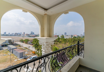 7 Bedroom Villa For Rent - Sen Sok, Phnom Penh thumbnail