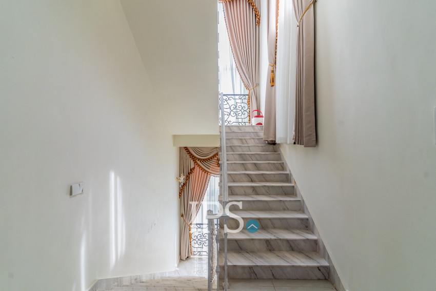 7 Bedroom Villa For Rent - Sen Sok, Phnom Penh