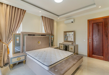 7 Bedroom Villa For Rent - Sen Sok, Phnom Penh thumbnail