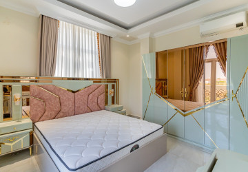 7 Bedroom Villa For Rent - Sen Sok, Phnom Penh thumbnail