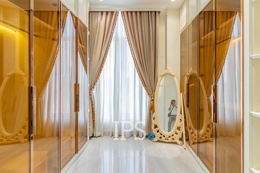 7 Bedroom Villa For Rent - Sen Sok, Phnom Penh