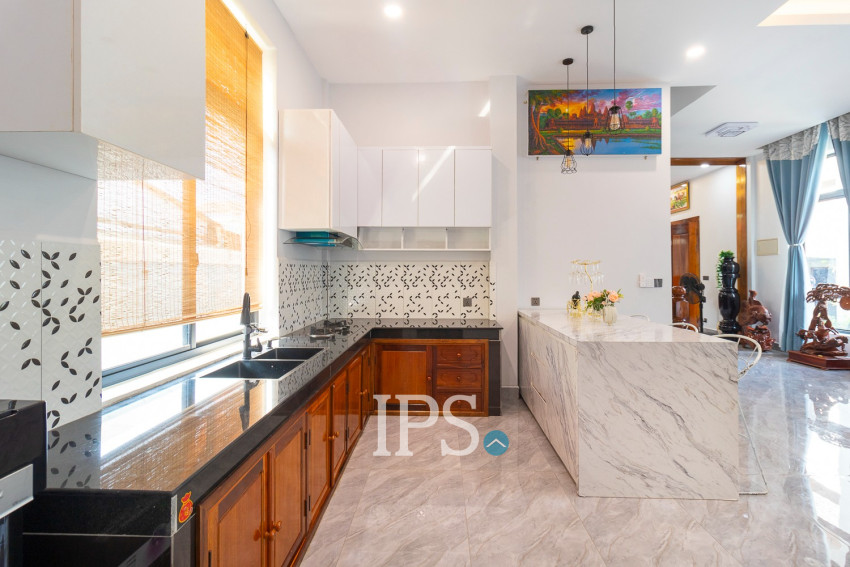 4 Bedroom House For Rent - Sala kamreuk, Siem Reap