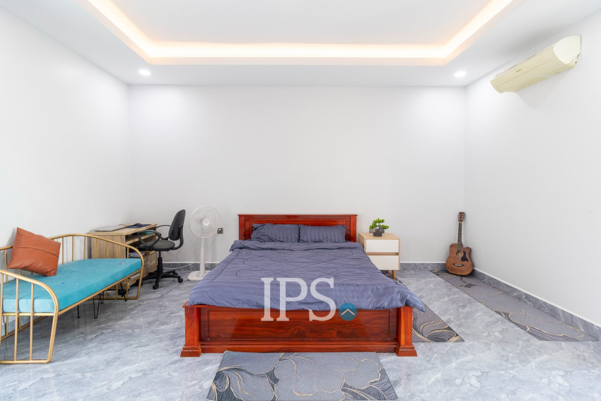 4 Bedroom House For Rent - Sala kamreuk, Siem Reap