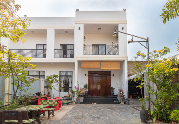 4 Bedroom House For Rent - Sala kamreuk, Siem Reap thumbnail