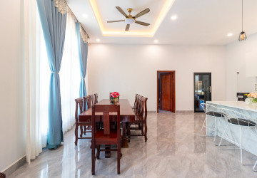 4 Bedroom House For Rent - Sala kamreuk, Siem Reap thumbnail