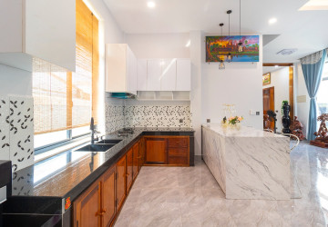4 Bedroom House For Rent - Sala kamreuk, Siem Reap thumbnail