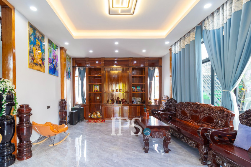 4 Bedroom House For Rent - Sala kamreuk, Siem Reap