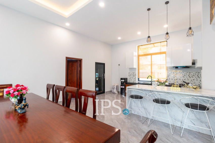 4 Bedroom House For Rent - Sala kamreuk, Siem Reap