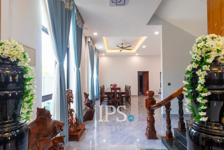 4 Bedroom House For Rent - Sala kamreuk, Siem Reap