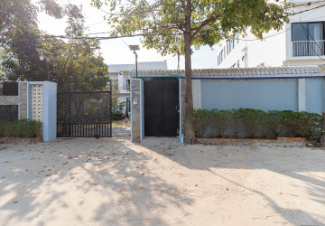 2 Bedroom House For Rent - Sala Kamreuk, Siem Reap thumbnail