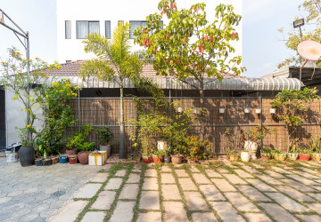 2 Bedroom House For Rent - Sala Kamreuk, Siem Reap thumbnail