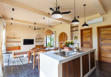 4 Bedroom Villa For Rent - Svay Dangkum, Siem Reap thumbnail