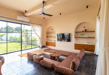 4 Bedroom Villa For Rent - Svay Dangkum, Siem Reap thumbnail