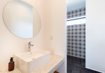 4 Bedroom Villa For Rent - Svay Dangkum, Siem Reap thumbnail