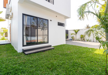 4 Bedroom Villa For Rent - Svay Dangkum, Siem Reap thumbnail