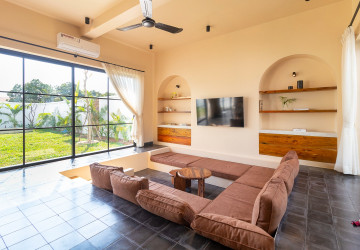 4 Bedroom Villa For Rent - Svay Dangkum, Siem Reap thumbnail