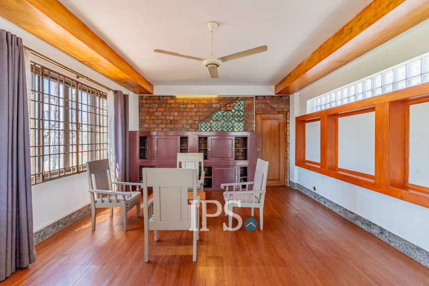 Duplex 2 Bedroom Serviced Apartment For Rent - BKK 2, Phnom Penh