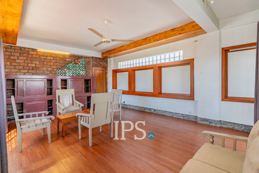 Duplex 2 Bedroom Serviced Apartment For Rent - BKK 2, Phnom Penh