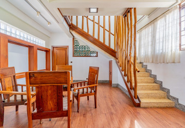 Duplex 2 Bedroom Serviced Apartment For Rent - BKK 2, Phnom Penh thumbnail