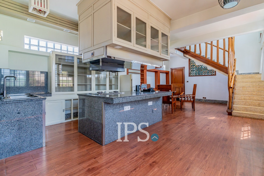 Duplex 2 Bedroom Serviced Apartment For Rent - BKK 2, Phnom Penh