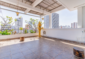 Duplex 2 Bedroom Serviced Apartment For Rent - BKK 2, Phnom Penh thumbnail