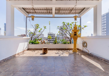 Duplex 2 Bedroom Serviced Apartment For Rent - BKK 2, Phnom Penh thumbnail