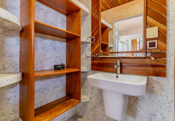 Duplex 2 Bedroom Serviced Apartment For Rent - BKK 2, Phnom Penh thumbnail