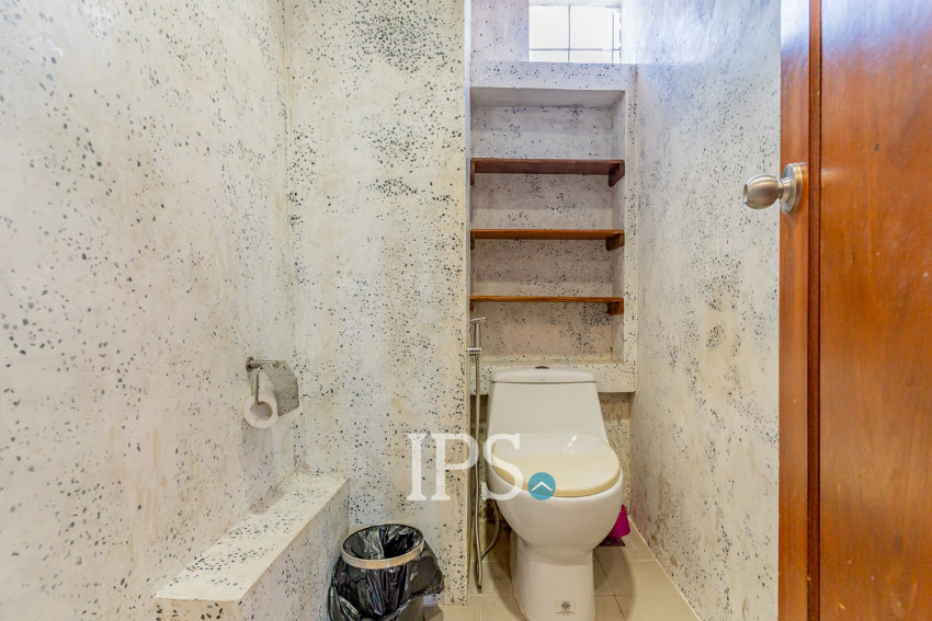 Duplex 2 Bedroom Serviced Apartment For Rent - BKK 2, Phnom Penh