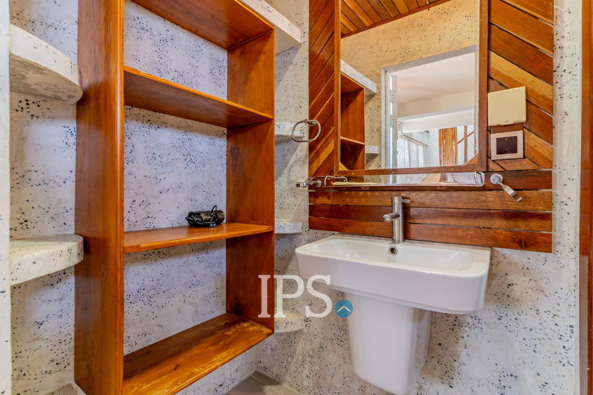 Duplex 2 Bedroom Serviced Apartment For Rent - BKK 2, Phnom Penh