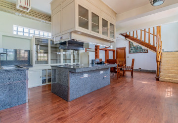 Duplex 2 Bedroom Serviced Apartment For Rent - BKK 2, Phnom Penh thumbnail