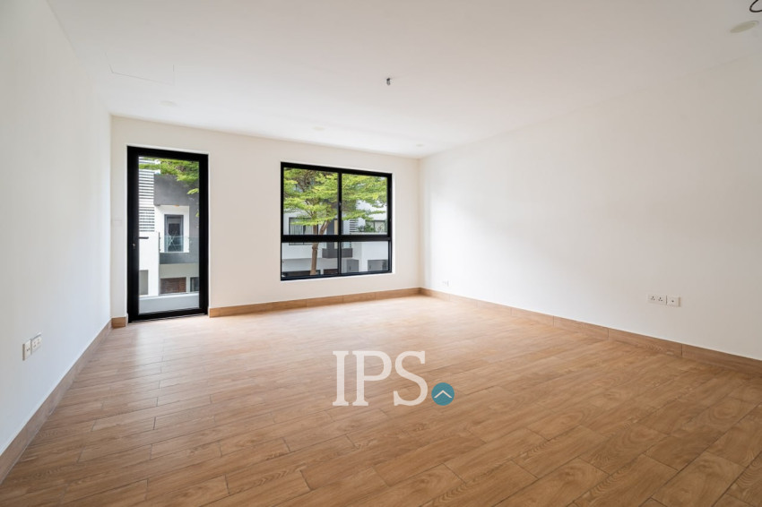 4 Bedroom Villa For Rent - Boeung Kak 1, Srah Chork, Phnom Penh