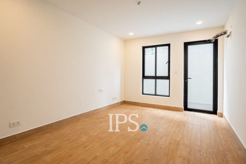 4 Bedroom Villa For Rent - Boeung Kak 1, Srah Chork, Phnom Penh