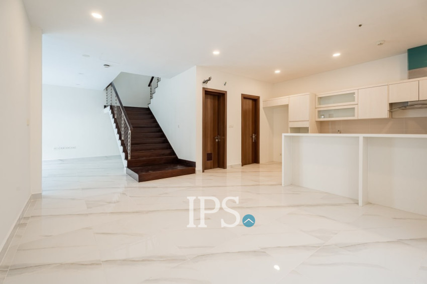 4 Bedroom Villa For Rent - Boeung Kak 1, Srah Chork, Phnom Penh