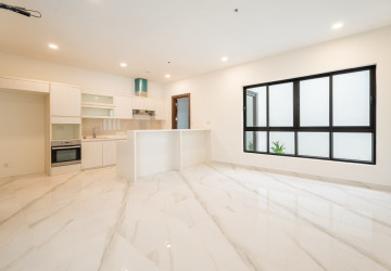 4 Bedroom Villa For Rent - Boeung Kak 1, Srah Chork, Phnom Penh thumbnail