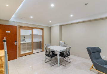 1 Bedroom Serviced Apartment For Rent - Tonle Bassac, Phnom Penh thumbnail