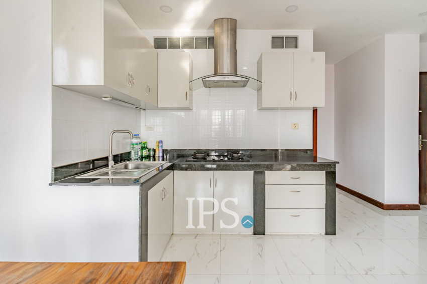 2 Bedroom Serviced Apartment For Rent - Beoung Prolit, Phnom Penh