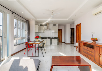 2 Bedroom Serviced Apartment For Rent - Beoung Prolit, Phnom Penh thumbnail