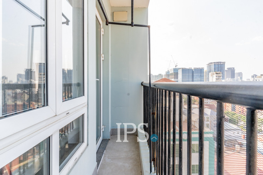 2 Bedroom Serviced Apartment For Rent - Beoung Prolit, Phnom Penh