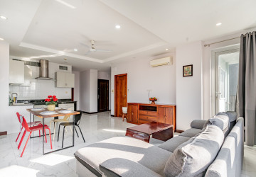 2 Bedroom Serviced Apartment For Rent - Beoung Prolit, Phnom Penh thumbnail
