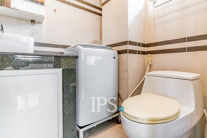 3 Bedroom Serviced Apartment For Rent - Beoung Prolit, Phnom Penh